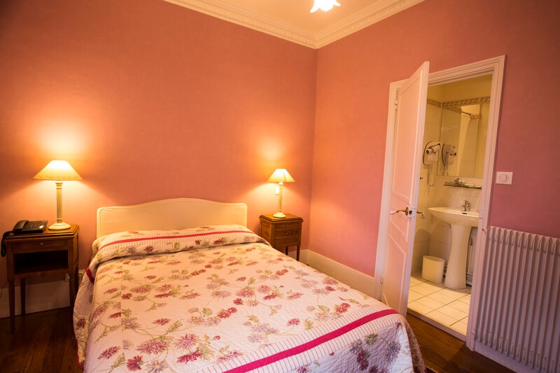 Chambre cosy Hôtel la Villa FLeurie à Beaune